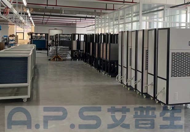 回南天”來(lái)襲，除濕機(jī)派上了大用場(chǎng)，大顯除濕干燥手段。